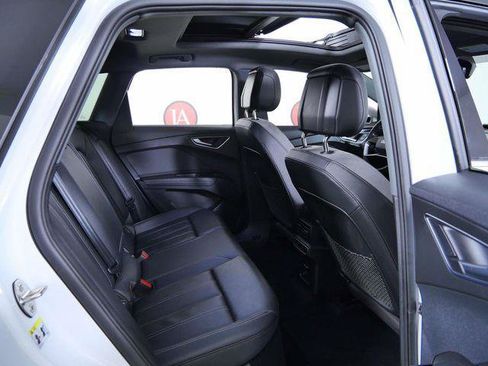 Used 2022 Audi Q4 e-tron Premium Plus w/ Premium Plus AWD/4WD image 12