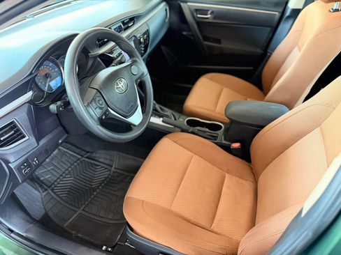Used 2016 Toyota Corolla LE FWD image 15