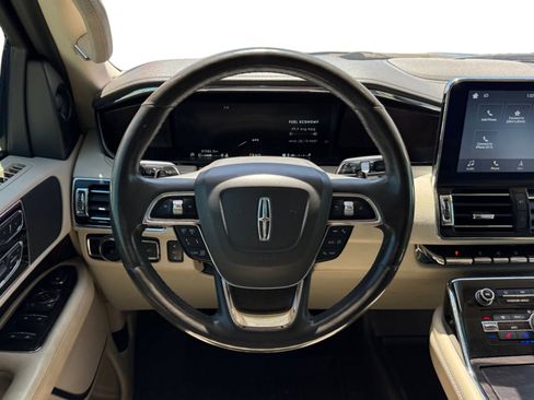 Used 2019 Lincoln Navigator L Reserve AWD/4WD image 13