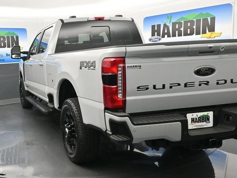 New 2026 Ford F250 Lariat w/ Black Appearance Package AWD/4WD image 4