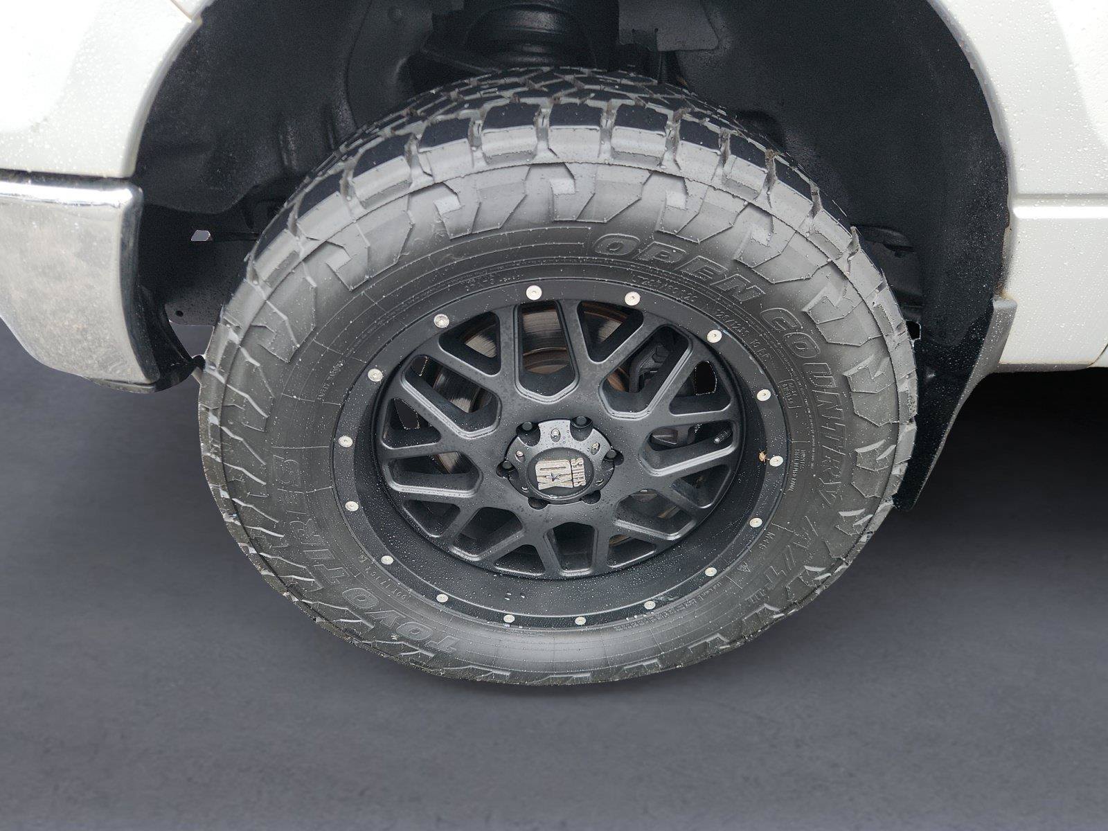 Used 2012 Ford F150 XLT w/ XLT Chrome Pkg AWD/4WD image 9