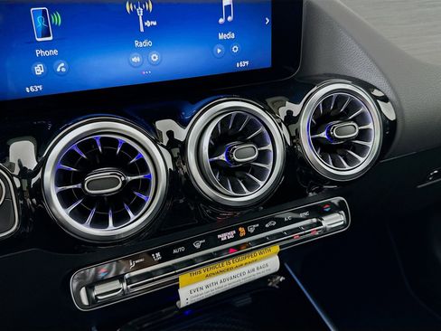 New 2026 Mercedes-Benz GLA 250 image 16