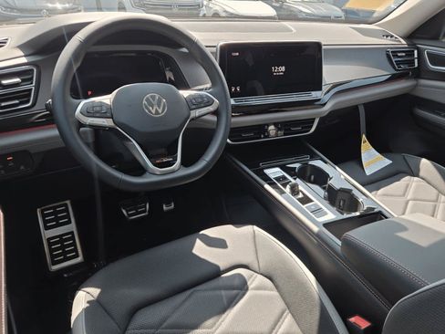 New 2026 Volkswagen Atlas Peak Edition AWD/4WD image 16