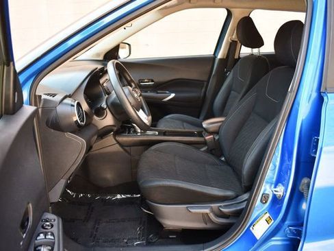 Used 2022 Nissan Kicks SV image 18