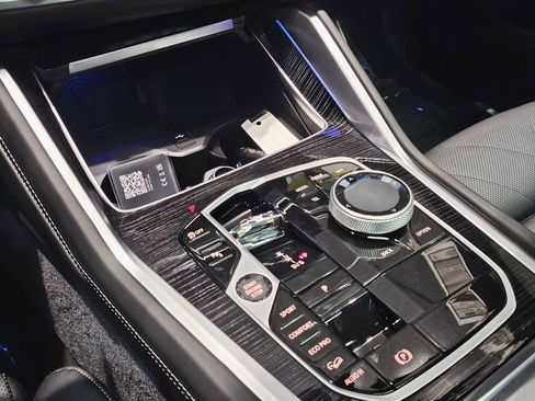 New 2026 BMW X6 xDrive40i w/ Executive Package image 17