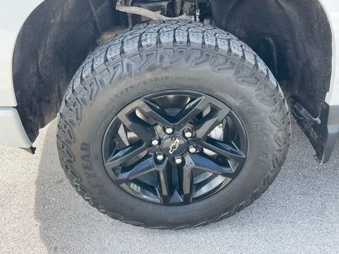 Used 2024 Chevrolet Silverado 1500 LT Trail Boss w/ Protection Package AWD/4WD image 31