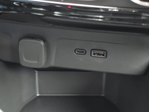 New 2025 Chevrolet Trax RS w/ Driver Confidence Package image 6