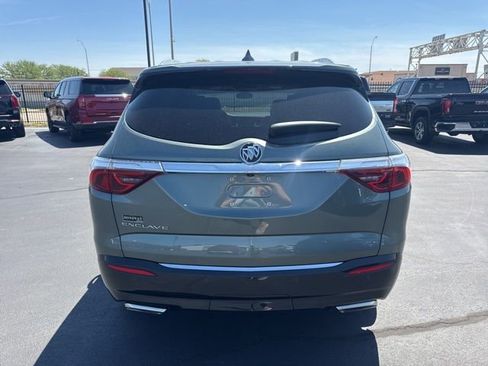 Used 2024 Buick Enclave Essence w/ Experience Buick Package FWD image 4
