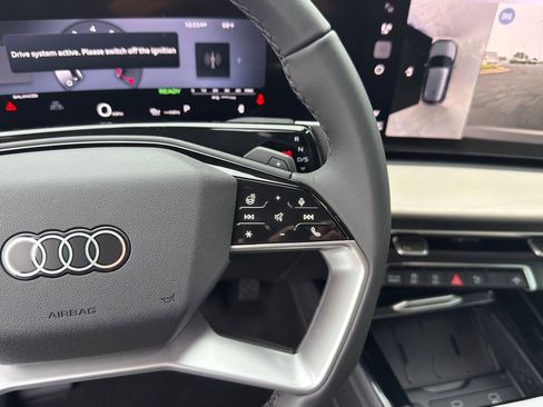 New 2026 Audi Q3 quattro 2.0T AWD/4WD image 17
