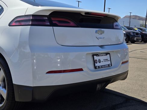 Used 2015 Chevrolet Volt FWD image 5