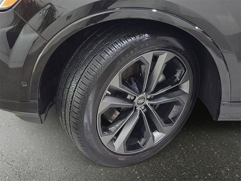 Used 2025 Audi Q7 3.0T Prestige w/ Prestige Package image 33