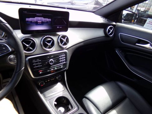 Used 2016 Mercedes-Benz GLA 250 image 59