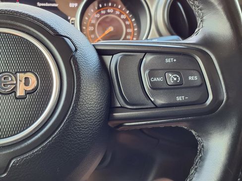 Used 2020 Jeep Gladiator Sport w/ Quick Order Package 24S image 16