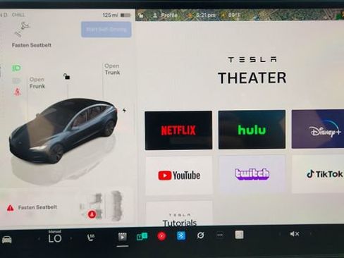 Used 2024 Tesla Model 3 Standard Range image 52