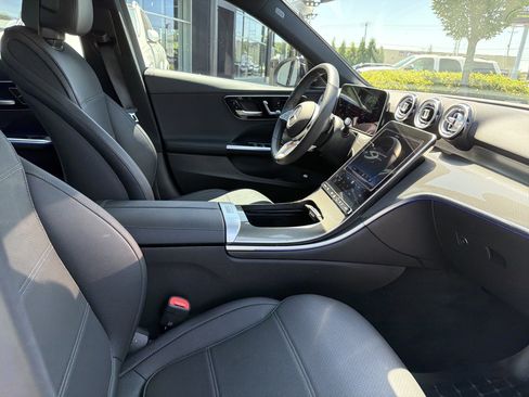 Used 2025 Mercedes-Benz C 300 Sedan image 35