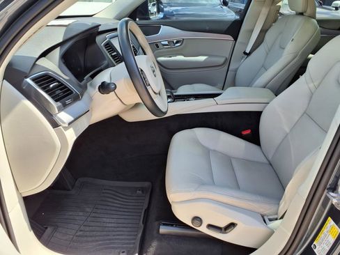 Certified 2024 Volvo XC90 B5 Core w/ Protection Package Premier image 22