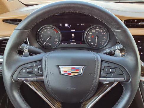 Used 2024 Cadillac XT6 Sport w/ Platinum Package image 12