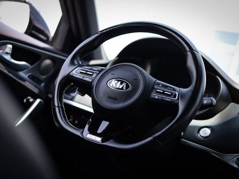 Used 2019 Kia Stinger GT1 RWD image 29