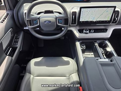New 2026 Ford Expedition Active RWD image 9