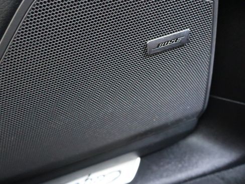 Used 2022 Porsche Cayenne AWD/4WD image 20