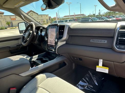 New 2026 RAM 2500 Laramie w/ Towing Technology Group AWD/4WD image 13