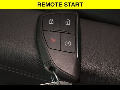 Used 2024 Chevrolet Colorado LT w/ LT Convenience Package III AWD/4WD image 11