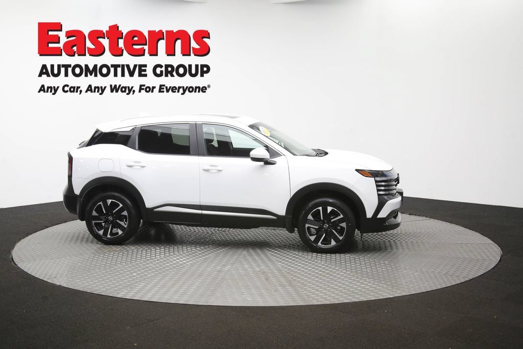 Used 2025 Nissan Kicks SV w/ SV Premium Package AWD/4WD image 48