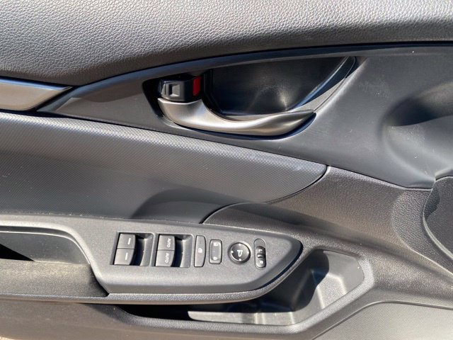 Used 2018 Honda Civic Sport image 7