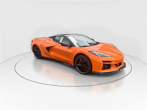 Used 2024 Chevrolet Corvette E-Ray w/ Stealth Interior Trim Package image 2