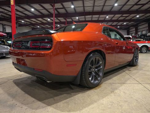 Used 2022 Dodge Challenger R/T Scat Pack w/ Driver Convenience Group image 8