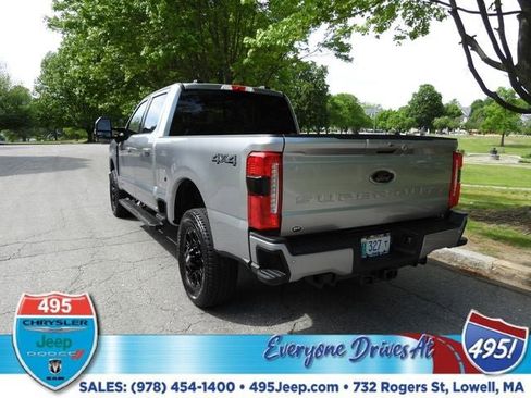 Used 2024 Ford F250 Lariat w/ Lariat Ultimate Package AWD/4WD image 3