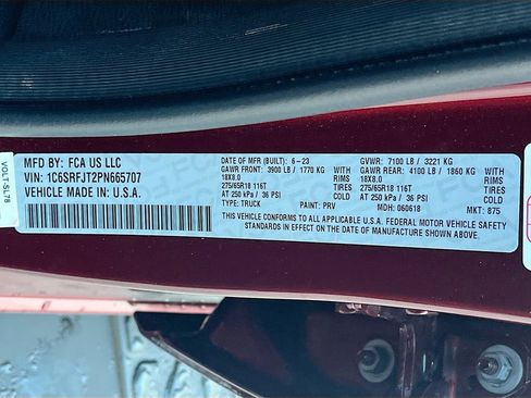 Used 2023 RAM 1500 Laramie AWD/4WD image 32