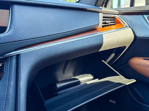 Certified 2023 Cadillac XT5 Premium Luxury AWD/4WD image 50
