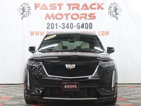 Used 2021 Cadillac XT6 Sport AWD/4WD image 3