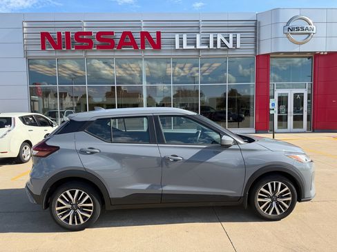 Certified 2023 Nissan Kicks SV FWD image 1