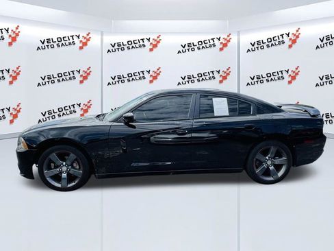 Used 2014 Dodge Charger SXT Plus image 5