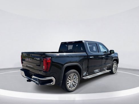 Certified 2023 GMC Sierra 1500 SLT w/ SLT Convenience Package image 8