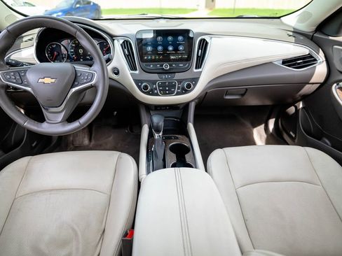 Used 2024 Chevrolet Malibu LT image 12