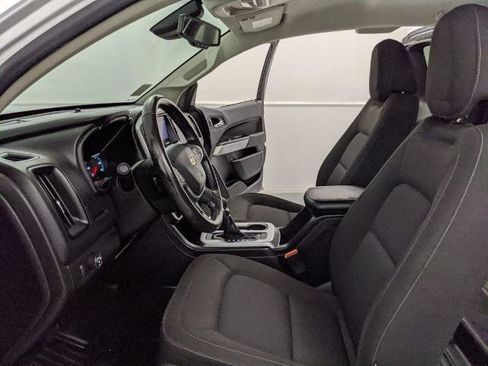 Used 2022 Chevrolet Colorado LT w/ Fleet Safety Package image 17