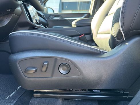 New 2026 GMC Acadia Denali w/ Super Cruise Package image 20