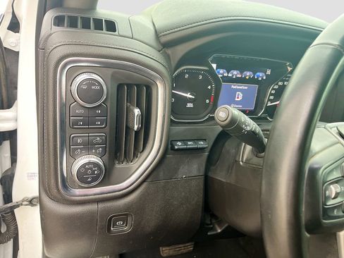 Used 2023 GMC Sierra 2500 Denali w/ Denali Ultimate Package AWD/4WD image 10