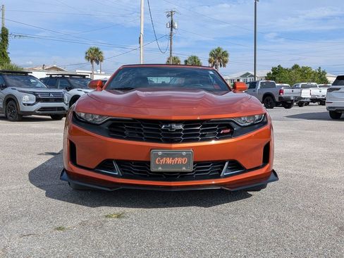 Used 2022 Chevrolet Camaro LT RWD image 2
