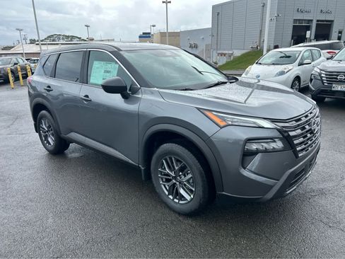 New 2026 Nissan Rogue S image 2