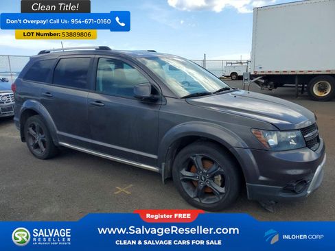 Used 2019 Dodge Journey Crossroad w/ Mopar All Weather Group FWD image 5