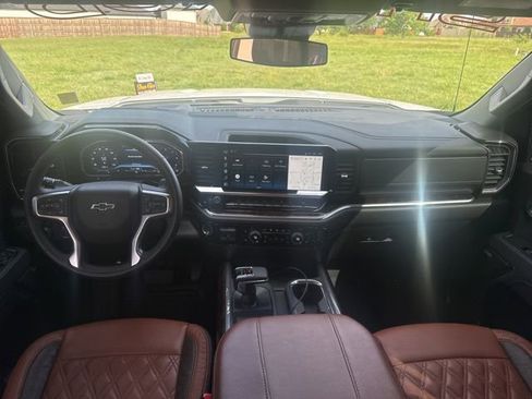 Used 2025 Chevrolet Silverado 1500 RST w/ All Star Edition Plus AWD/4WD image 15