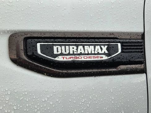 Used 2024 GMC Sierra 1500 AT4X AWD/4WD image 9
