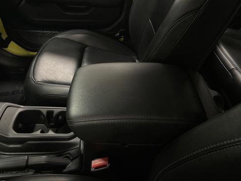 Used 2023 Jeep Wrangler Unlimited Rubicon 4xe image 18