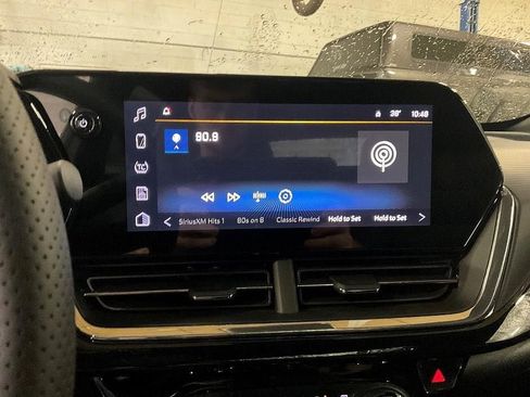 New 2026 Chevrolet Trax RS w/ Sunroof Package FWD image 34