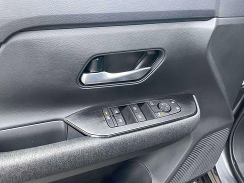 New 2025 Nissan Kicks SV w/ SV Premium Package image 16