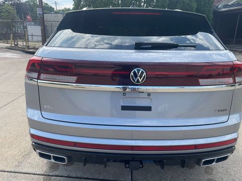 Used 2025 Volkswagen Atlas Cross Sport SEL Premium R-Line AWD/4WD image 3
